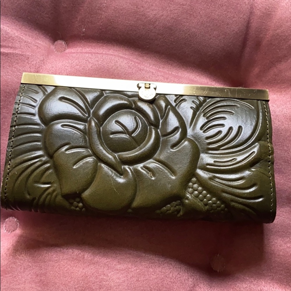 Patricia Nash wallet